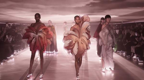 Editorial illustration for How AI and Machine Learning Are Redefining Luxury Fashion Trend Forecasting and Design